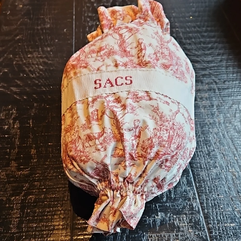 Vintage Elegant Red Cream Toile De Jouy 18 Inches Hanging Plastic Bag Holder
